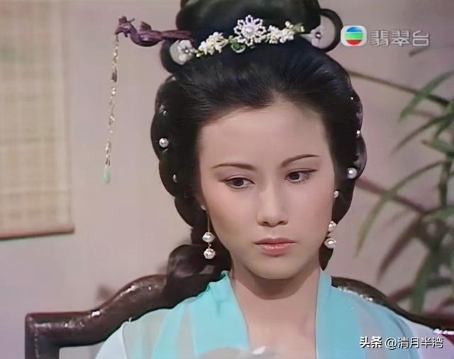 难怪刘涛演李清照被嘲土气,看看这8位女星扮相,那才叫有书卷气