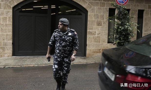 从日本偶像到通缉犯,他经历了什么?