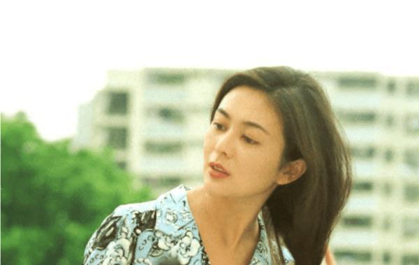 被称香港第一美女,年轻时关之琳有多美?徐克让她素颜出演13姨!