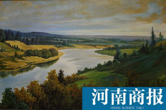 废旧塑料桶当架子鼓玩,郑州6旬“老顽童”敲出别样人生