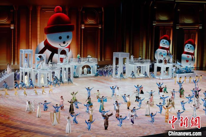 （哈尔滨亚冬会）亚冬会开幕式：一场以冰雪为名的“四向奔赴”