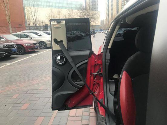 劳斯同款对开门只要10万!英伦MINI空间不迷你