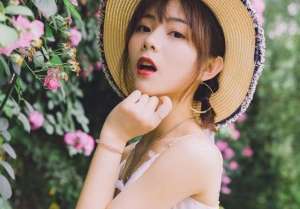 被美女用双腿夹在胯下(小说：兄妹租房，美女被威逼，哥哥要钻人胯下，谁料有人说要善良)