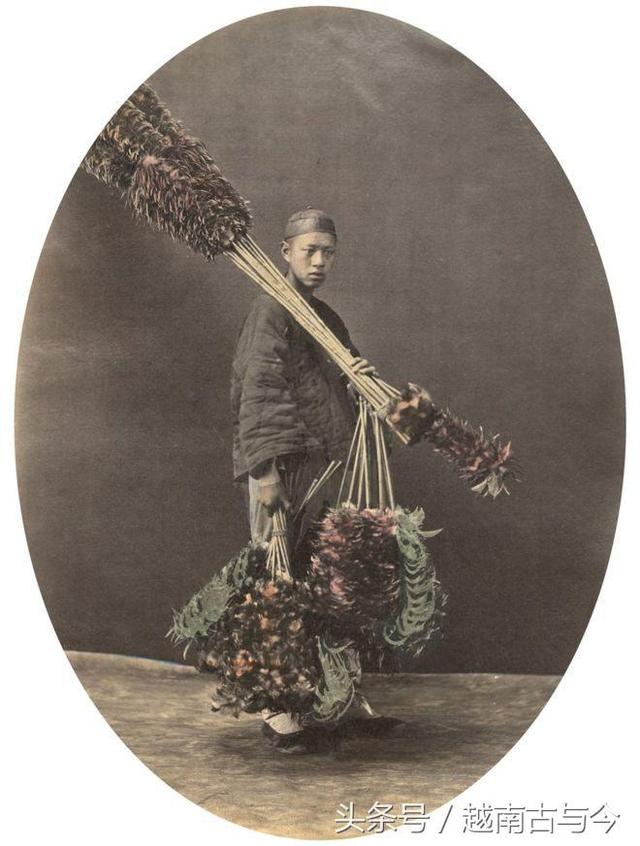 150多年前上海罕见照片:江南女子裹小脚,广东女子全是大脚