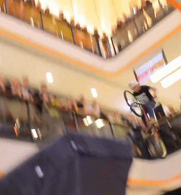 泡温泉偶遇一美女小姐姐，真是清水出芙蓉啊，太美了