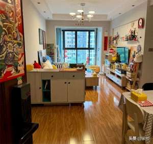 成都美女单身(30岁四川姑娘晒“未婚独居的家”：60㎡小两室，一个人住乱中有序)