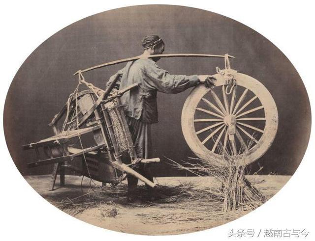 150多年前上海罕见照片:江南女子裹小脚,广东女子全是大脚