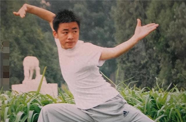 人气爆棚!20万美女齐聚,露点床戏吻戏一网打尽!