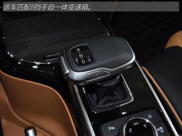 北京BJ80：纵置3.0T+8AT，自带旗杆的中国SUV，气场无敌？