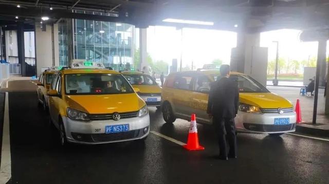 上海车展下周二开幕，快收藏最新的交通出行全攻略→