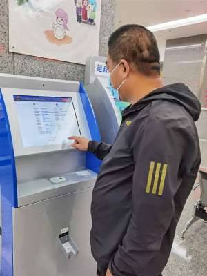 同安汽车年检(厦门营运车辆道路运输证年审工作实现跨区自助“秒批秒办”)