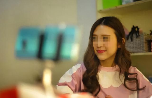 “黄鳝门”事件曝光,警方严查淫秽直播平台