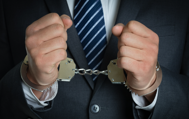 “黄鳝门”事件曝光,警方严查淫秽直播平台