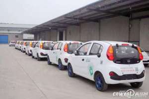 共享汽车租赁价格(200辆共享汽车投放西安 计费：1公里1块+1分钟1毛)