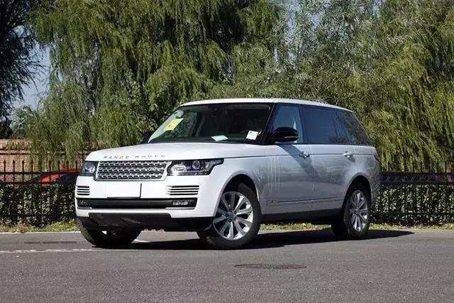 这车25万,能烧水做饭,扭矩达820牛米,三百万揽胜也要认怂