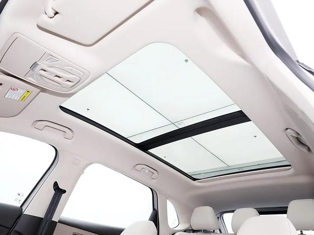 MG ES5 一口价10.39万起!大屏、360全景影像,颤抖吧比亚迪元PLUS