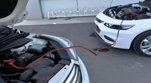 汽车长时间停放和每天开三四公里,哪一种对车伤害更小?一文讲清