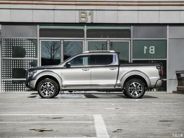 山海炮:保定“猛禽”?3.0T+9AT,带低四,它是中国皮卡天花板!