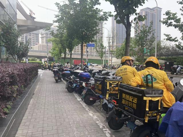 快看!这里临时停车点位+7,收获竟然这么多→