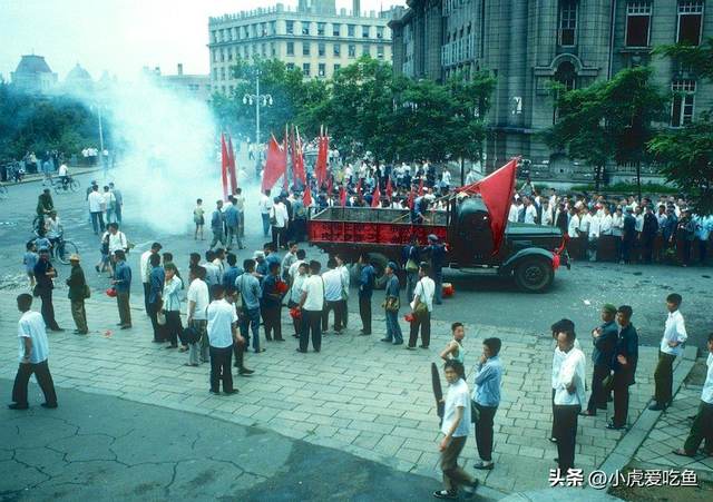 日军日记: 男人饿倒在地,为了救他,我将他妻子的乳房割给他吃!