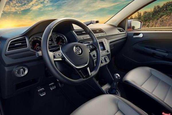 不管新车旧车:内行建议装上这6个实用车品,开车舒适安全又轻松