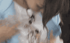 离奇!花季少女长出男性器官…