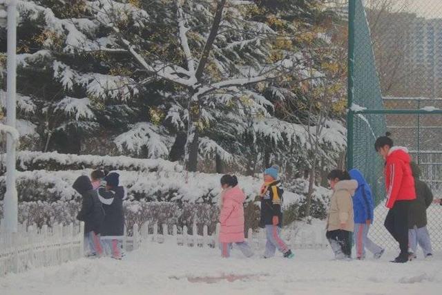 雪中的滨医,“热闹”非凡