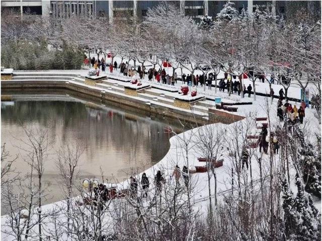 雪中的滨医,“热闹”非凡