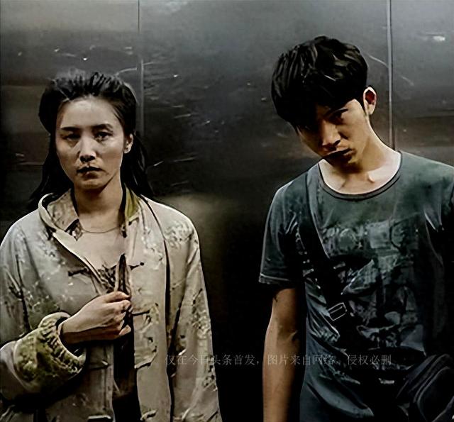 曾被4个男人狂追,与5婚导演同居5年,如今42岁还未婚的她怎样啦