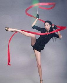 戴菲菲曾被称为“中国体坛第一美女”,甘愿退隐成为大学教师