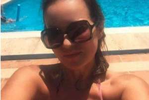 欧美女星整容(美国63岁大妈，为得到23男友的欢心，花费50万整容成少女)