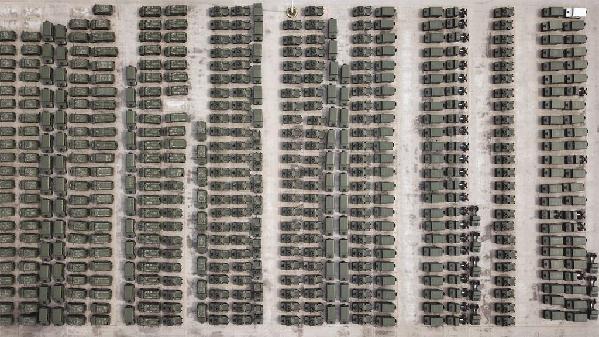 东风品牌故事:强军路上的东风军车