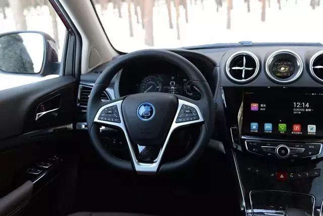 这车25万,能烧水做饭,扭矩达820牛米,三百万揽胜也要认怂