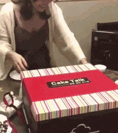 这通宵没白开啊,我能看美女打游戏一晚上