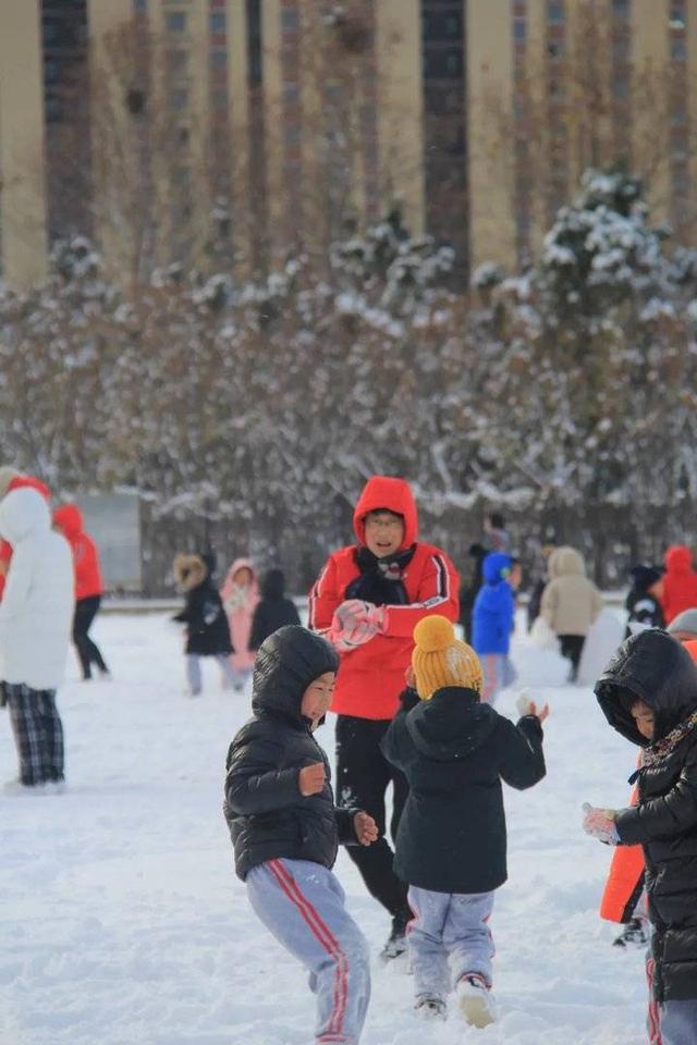 雪中的滨医,“热闹”非凡
