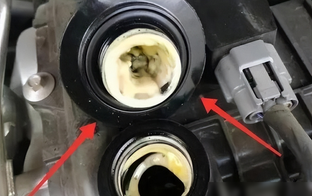 汽车长时间停放和每天开三四公里,哪一种对车伤害更小?一文讲清