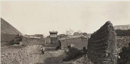 日本侵华施暴照:图6日军随军记者镜头里面的苏州姑娘