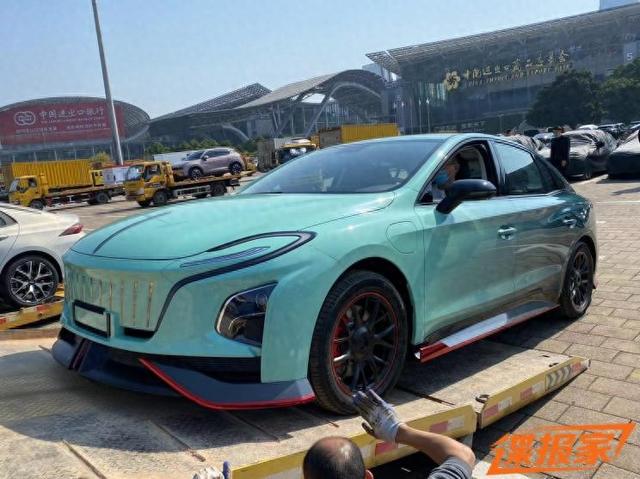 2022广州车展探馆:红旗E-QM5改装版