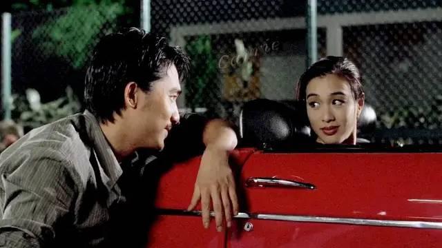 性感女神有很多,她是很高级的那种