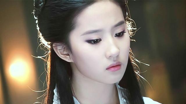 杨幂、迪丽热巴、刘亦菲这些哭得梨花带雨的美人,谁最让你动容?