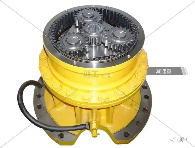 回转'咯吱咯吱'异响 别把小故障拖成大问题