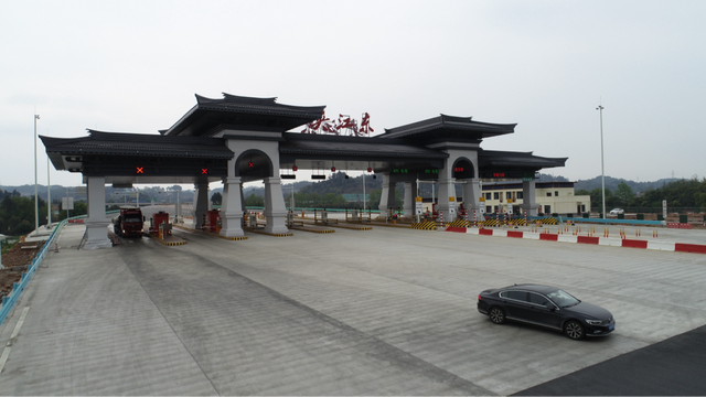 12月1日起乐山绕城高速部分车辆将免费通行,这些信息你需知晓