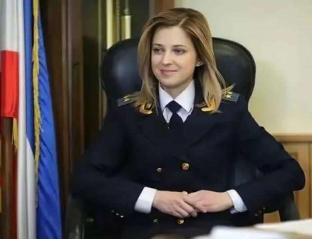 乌克兰美女检察官娜塔莉亚:因高颜值红遍全球,被普京钦点为少将