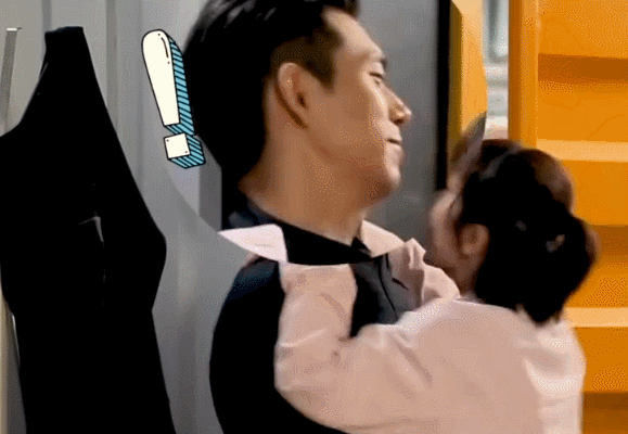 《亲爱的》初吻揭秘,李现后退躲避怕挨打,杨紫临场反应亮了