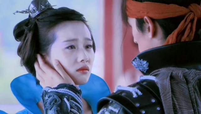 杨幂、迪丽热巴、刘亦菲这些哭得梨花带雨的美人,谁最让你动容?