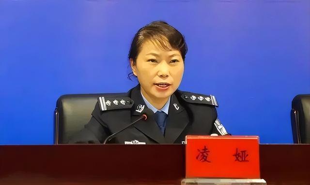 堪比狂飙!美女公安副局长狂言:背后的靠山不可动摇,结局打脸