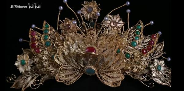 68个易拉罐仿苗族头饰、用一年还原《清平乐》珠冠,B站UP主靠手艺上热搜