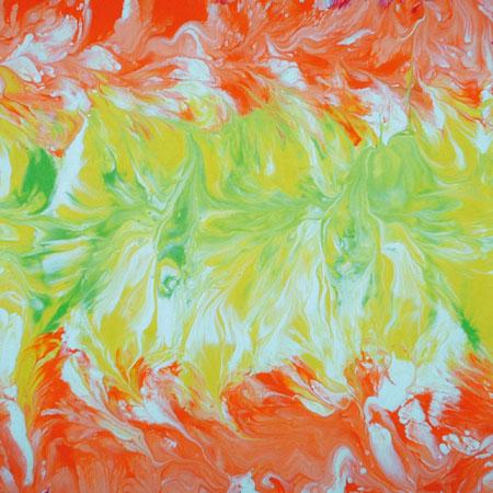 美女画家用傲人胸部作画,作品被花花公子创始人收藏