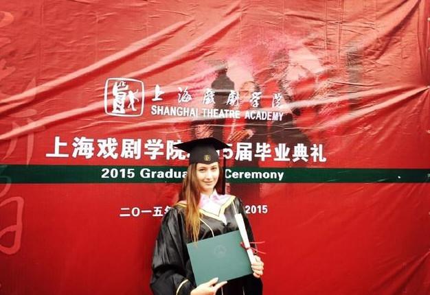 过年看《囧妈》，带火一位180cm+的乌克兰90后美女