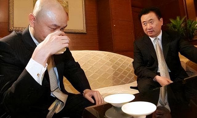 堪比狂飙!美女公安副局长狂言:背后的靠山不可动摇,结局打脸